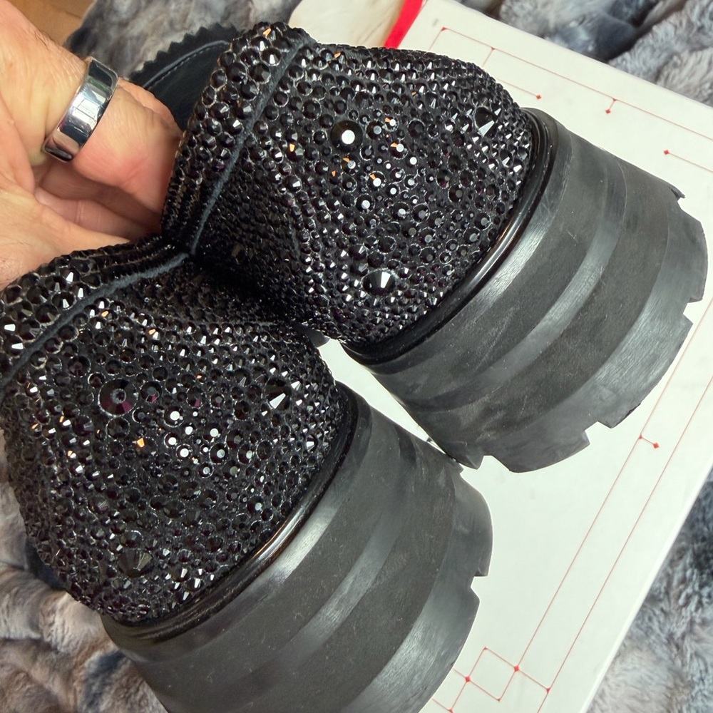 Alexander McQueen Black Embellished Men's Loafers - Picture 8 of 15